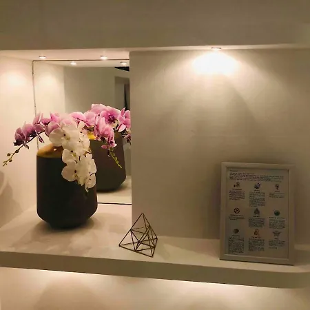 Golden Pearl - Jacuzzi Top Center Luxury Apartment *